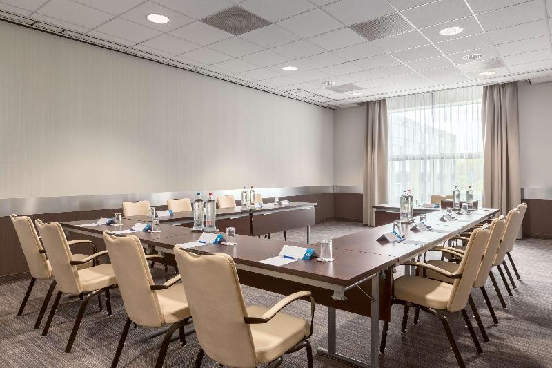 هتل NH Amsterdam Schiphol Airport