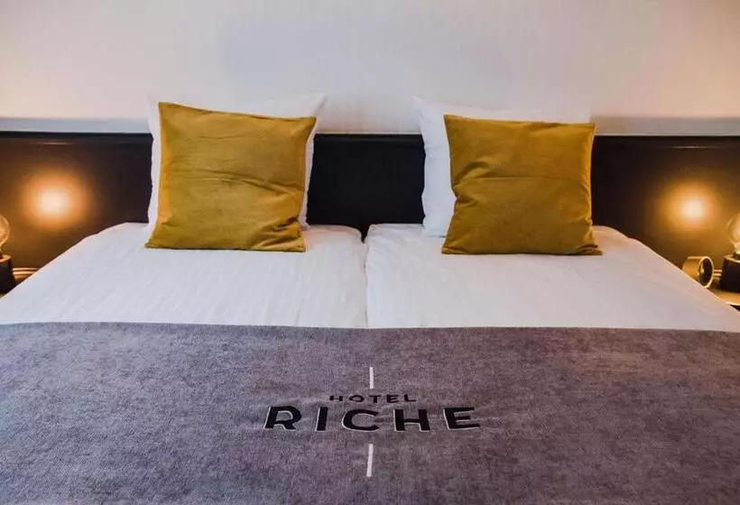 Отель Riche