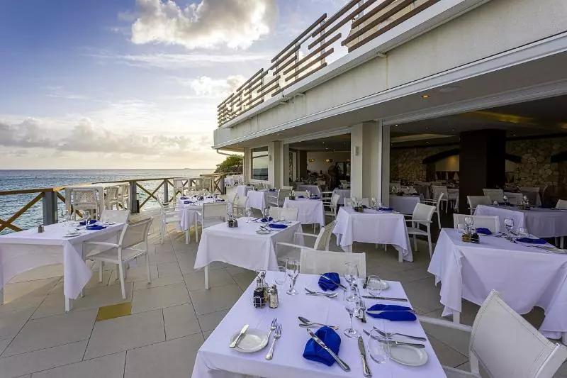 בית מלון כפרי Sonesta Maho Beach Resort And Casino And Spa