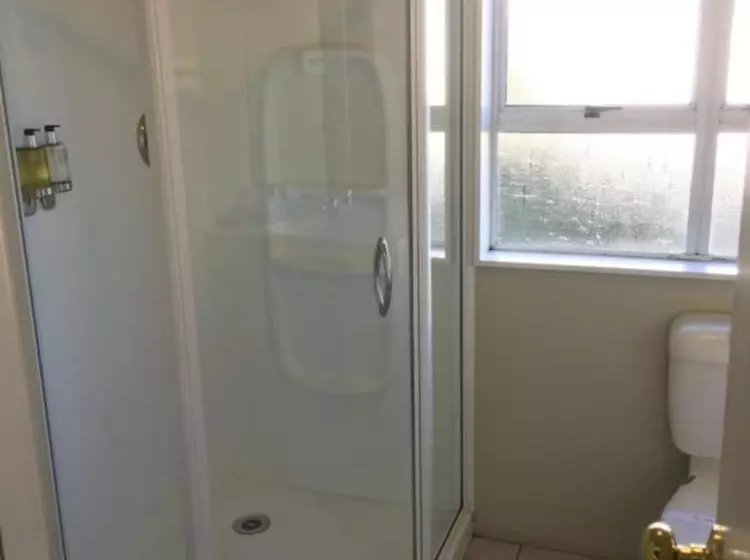 מוטל Aldan Lodge