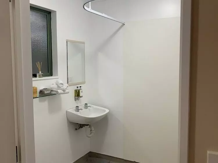 מוטל Aldan Lodge