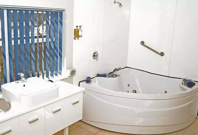 מוטל Aldan Lodge