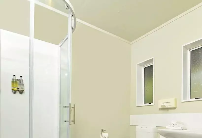 מוטל Aldan Lodge