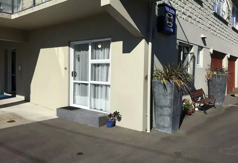 מוטל Aldan Lodge