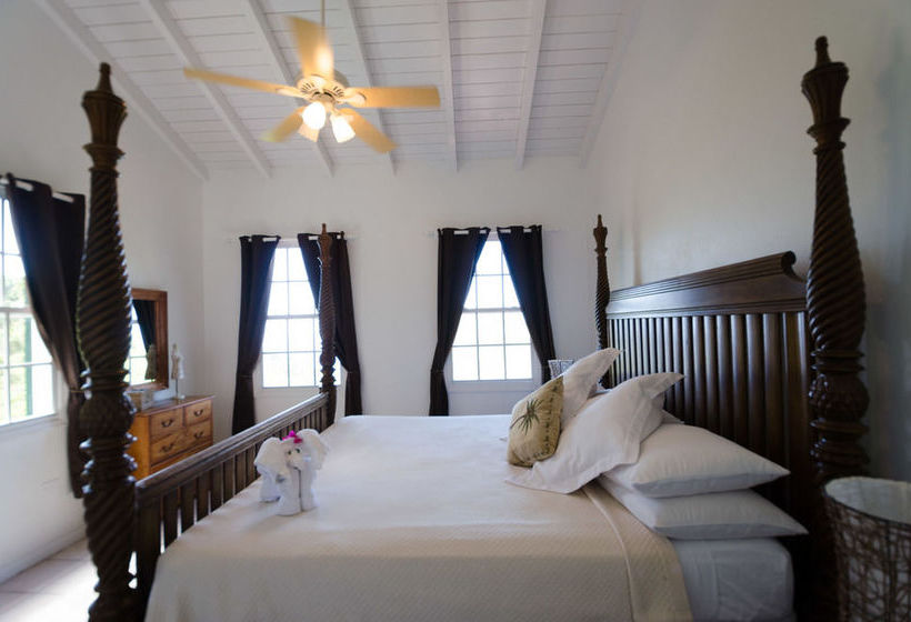 Queen's Gardens Resort