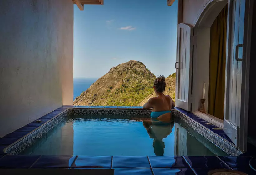 Queen's Gardens Resort