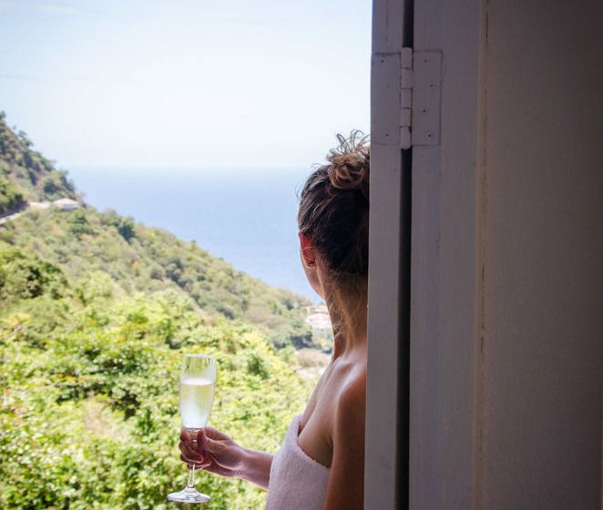 Queen's Gardens Resort