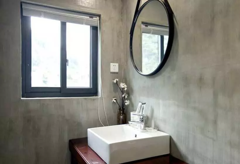 Aamiaismajoitus (B&B) Zero Five One Seven Inn