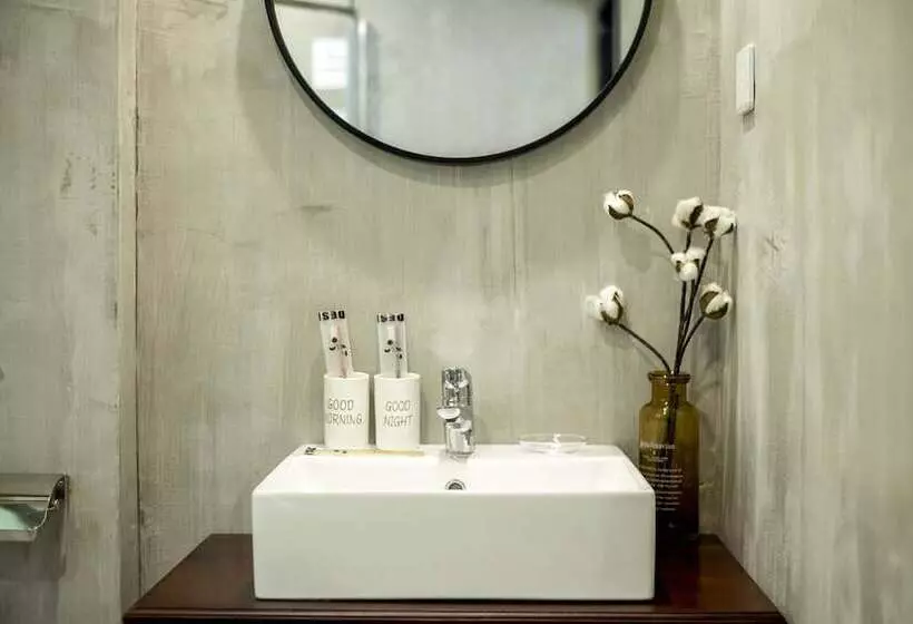 Aamiaismajoitus (B&B) Zero Five One Seven Inn