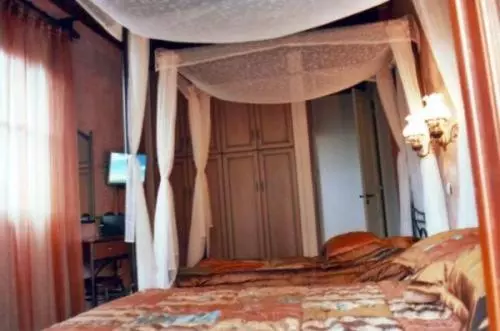 هتل Manganos Apartments
