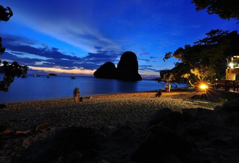 فندق Rapala Rock Wood Resort Sha Plus