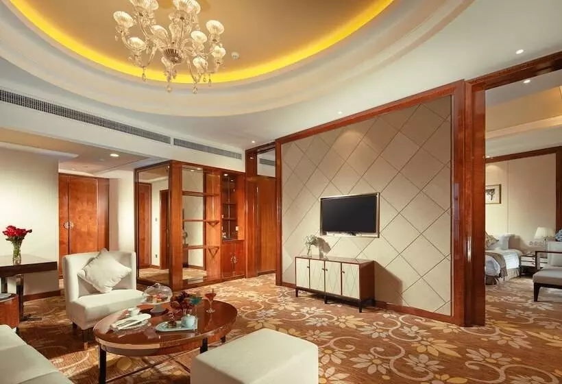 Hotelli Victory New Century