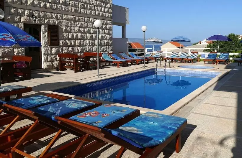 هتل Villa Amorena