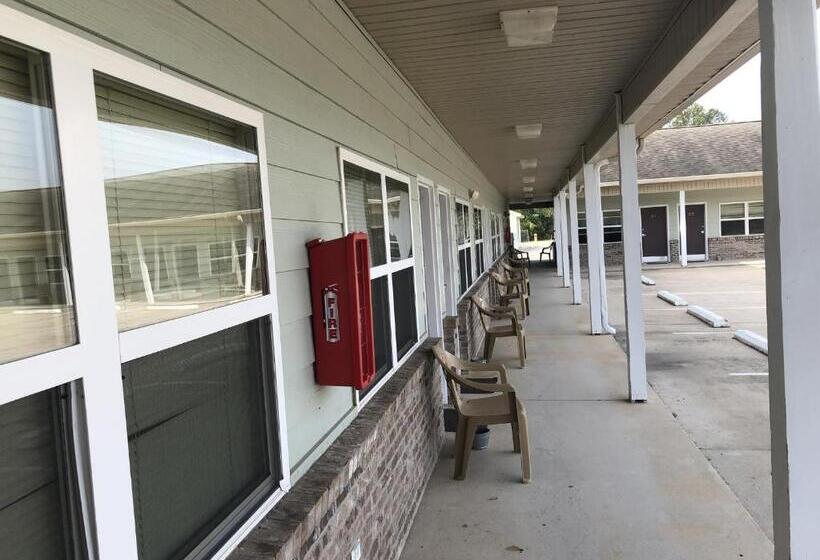 モーテル Weiss Lake Lodge