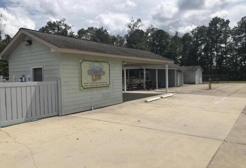 モーテル Weiss Lake Lodge