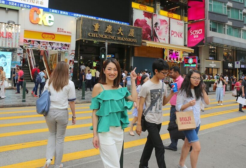 پانسیون D Red Loft