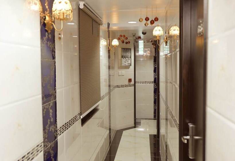 پانسیون D Red Loft