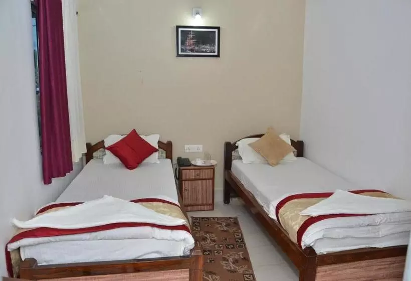 پانسیون Satiya Guest House