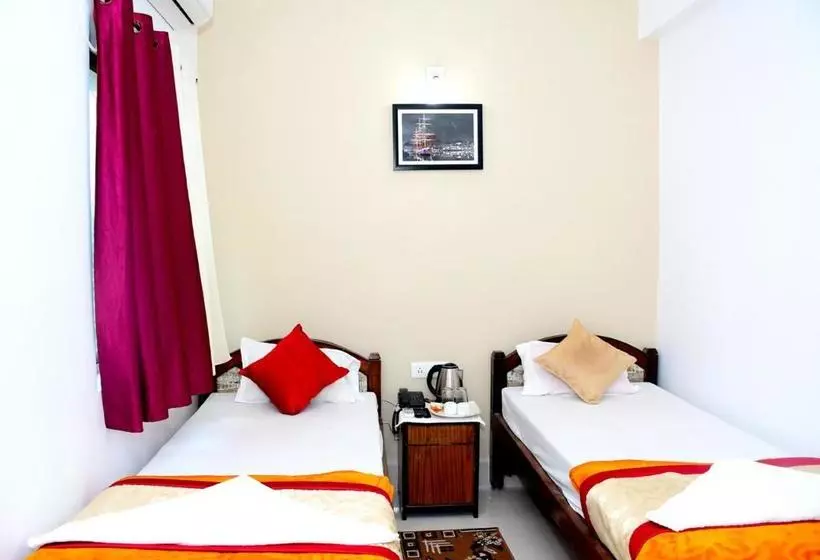 پانسیون Satiya Guest House