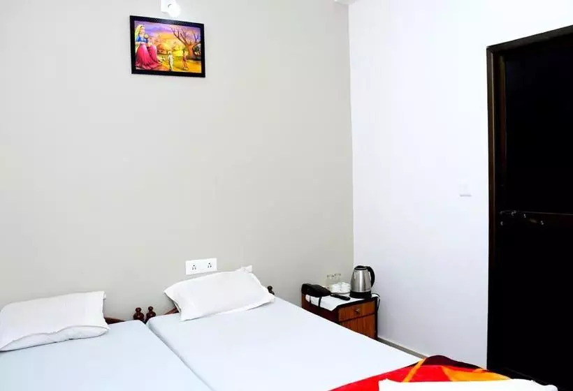 پانسیون Satiya Guest House