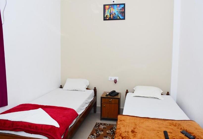 پانسیون Satiya Guest House