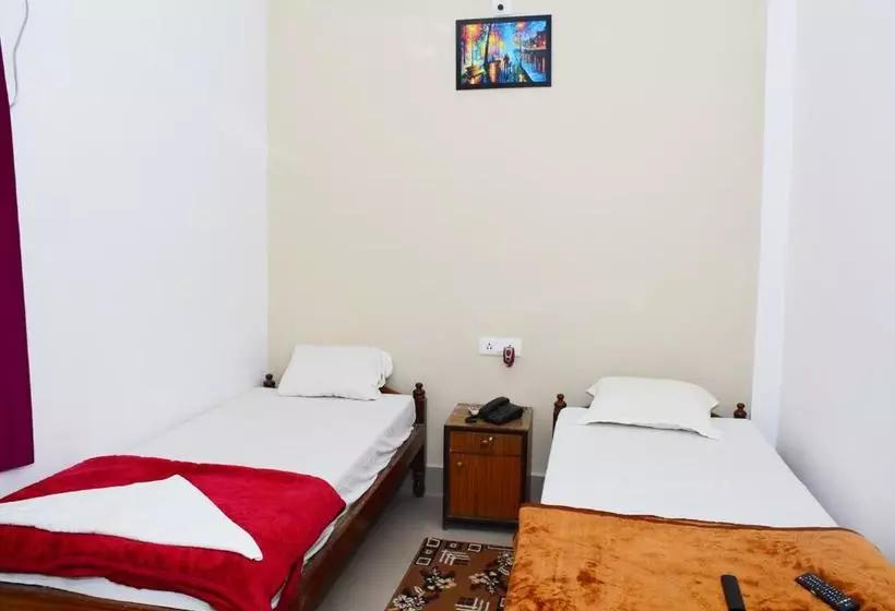 پانسیون Satiya Guest House