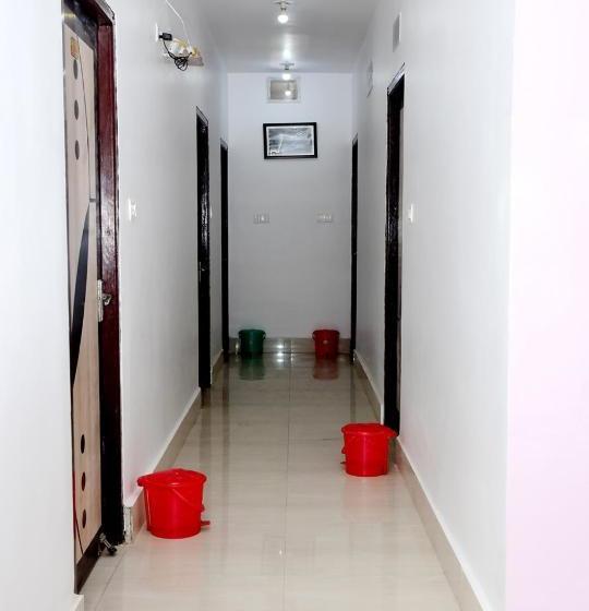 پانسیون Satiya Guest House