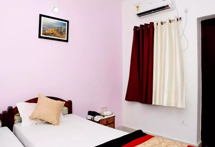 پانسیون Satiya Guest House