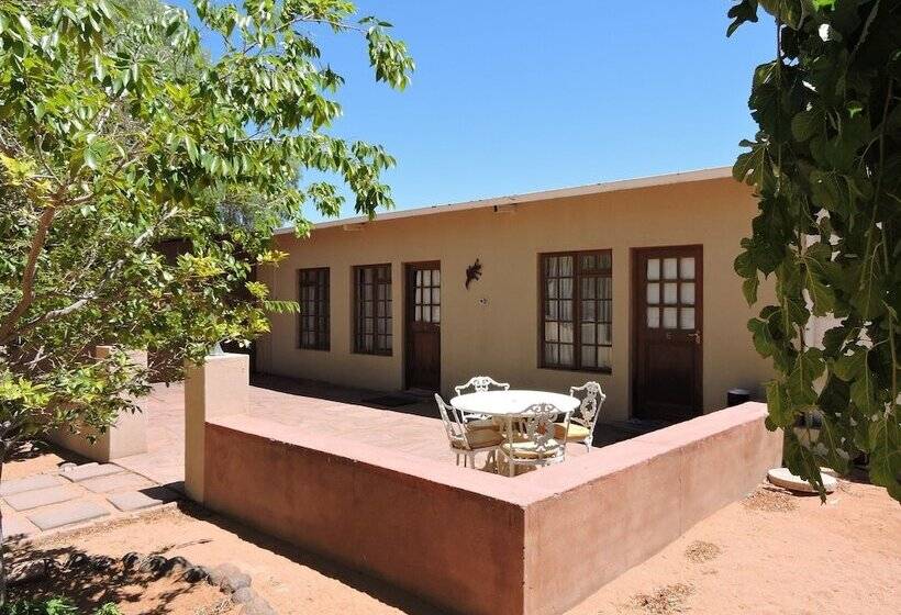 پانسیون Savanna Guest Farm