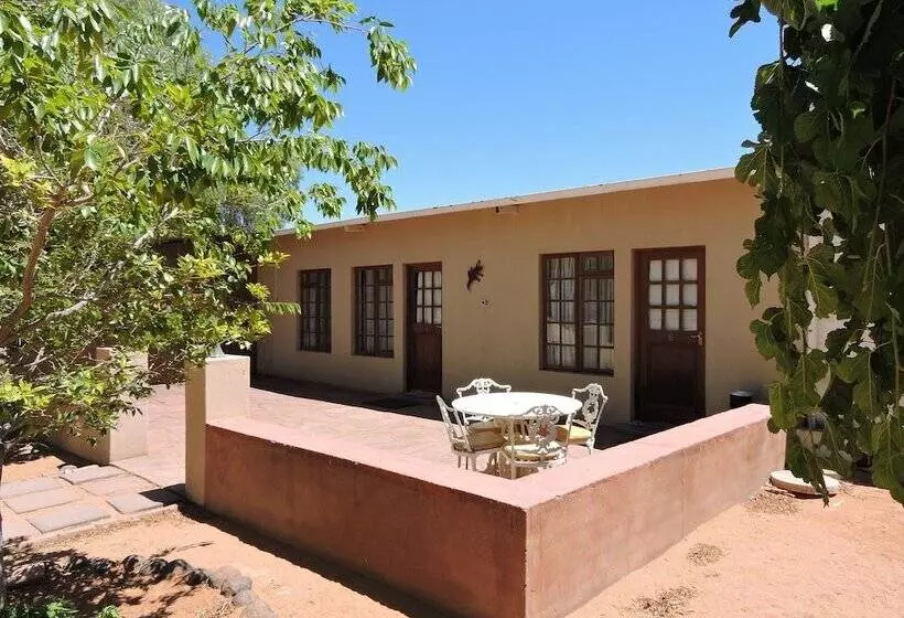 پانسیون Savanna Guest Farm