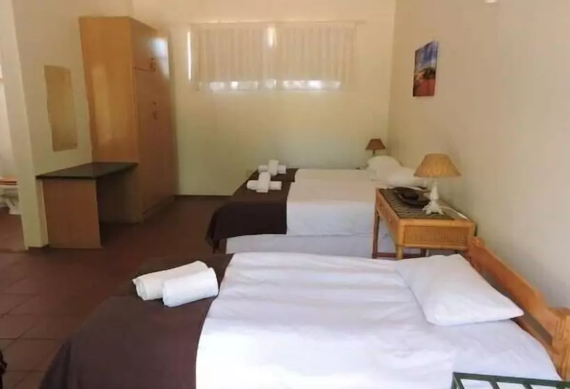 پانسیون Savanna Guest Farm