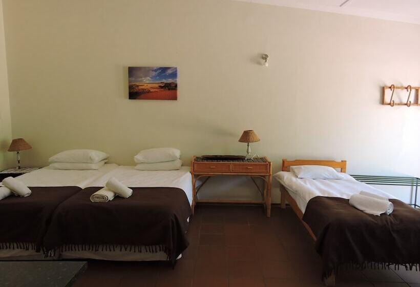 پانسیون Savanna Guest Farm