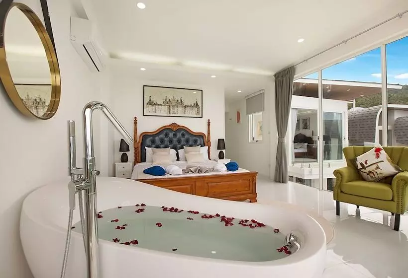 Villa Tulip With Private Pool