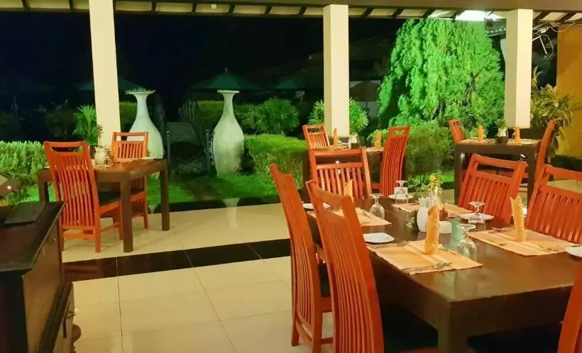 Flower Garden Lake Resort
