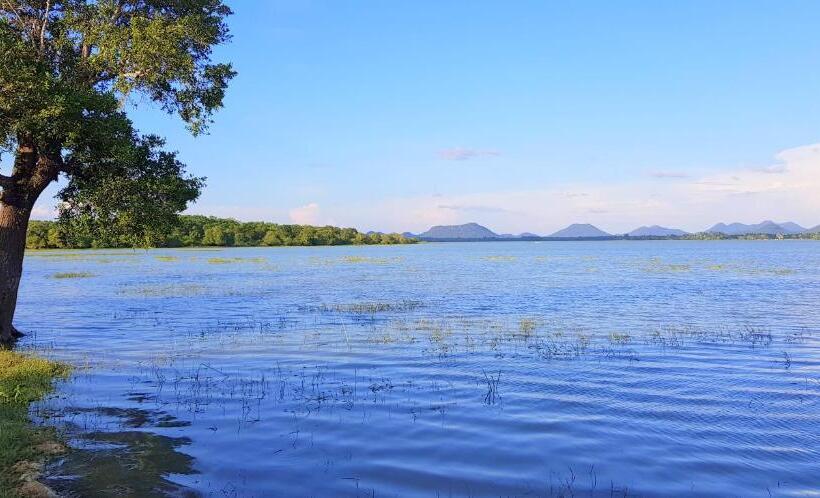 Flower Garden Lake Resort