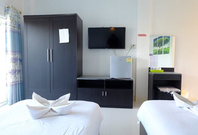 فندق R J House Resort