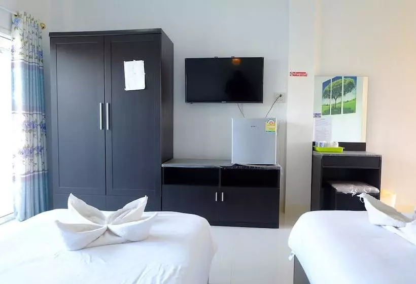 Hotelli R J House Resort