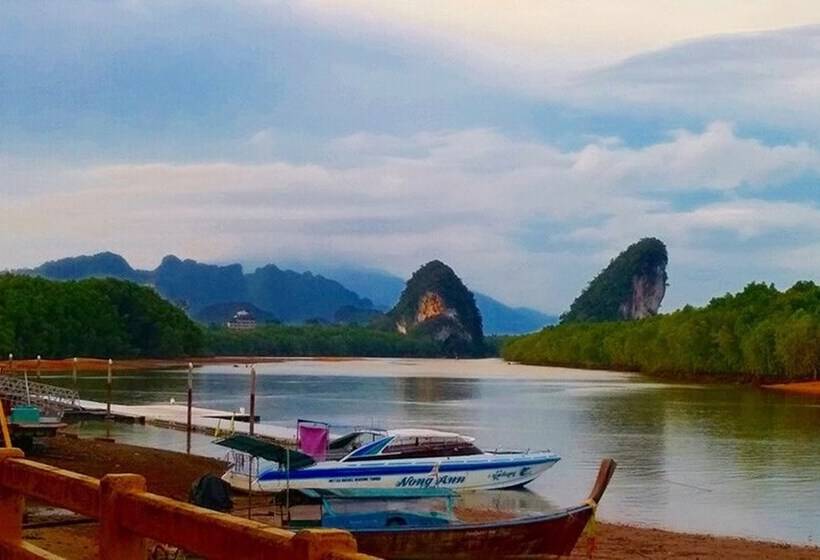 Nisarine Homestay @ Koh Klang   Hostel