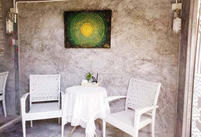 Nisarine Homestay @ Koh Klang   Hostel