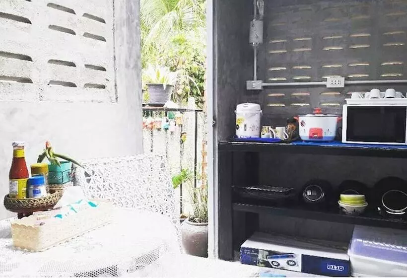 Nisarine Homestay @ Koh Klang   Hostel