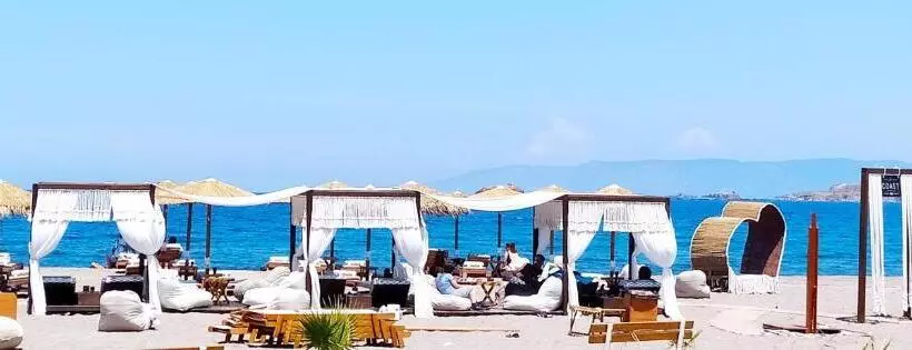 پانسیون The Coast