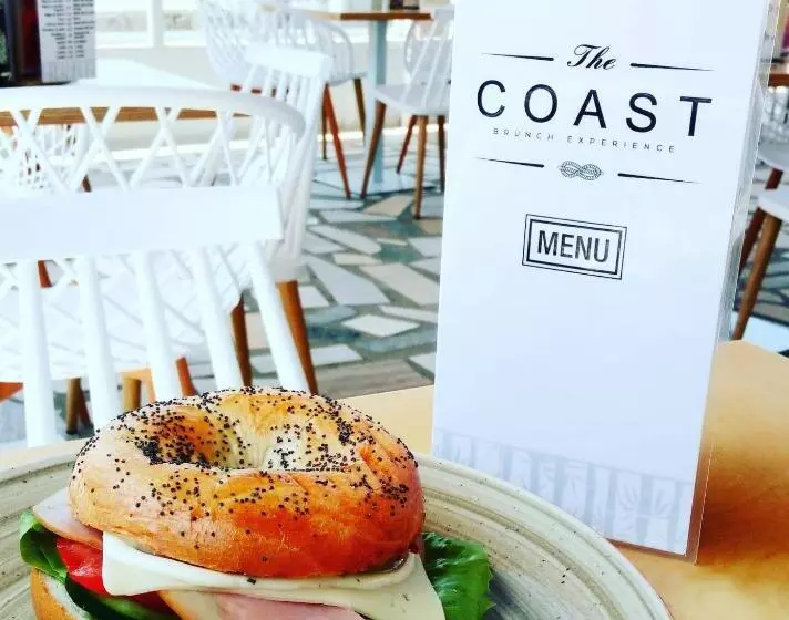 پانسیون The Coast