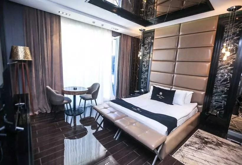 Armada Villa