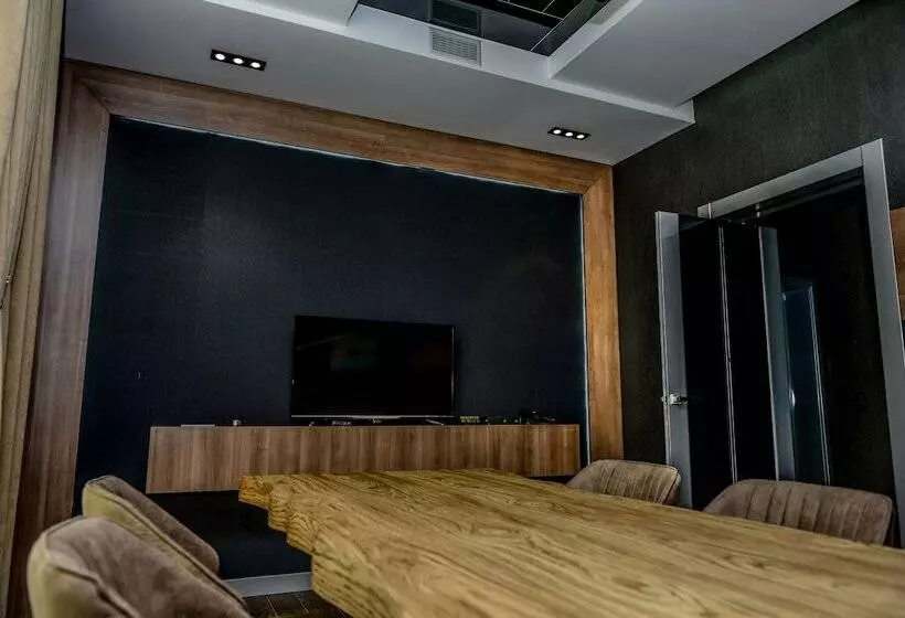 Armada Villa