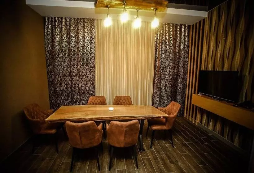 Armada Villa