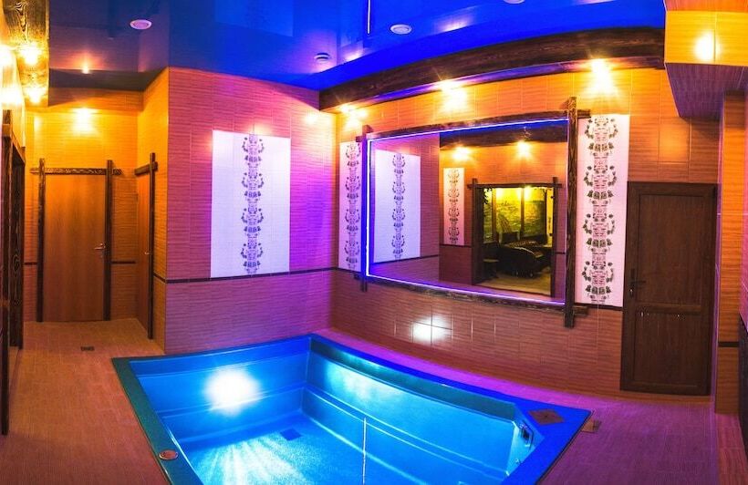 فندق فئة نجمة واحدة Spa Hotel Laguna Tyumen