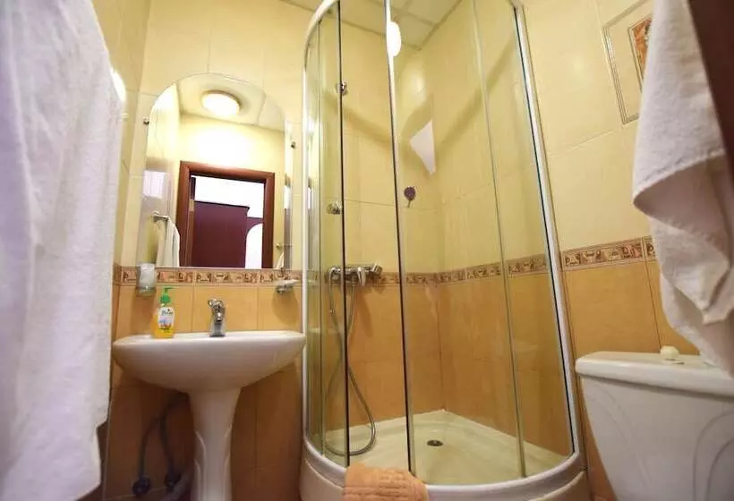 簡易ホテル Spa Hotel Laguna Tyumen