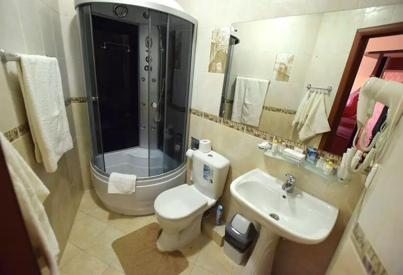 簡易ホテル Spa Hotel Laguna Tyumen