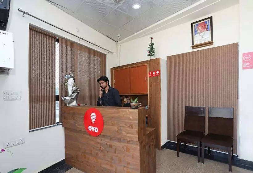 هتل Dhola Maru Residency By Oyo Rooms
