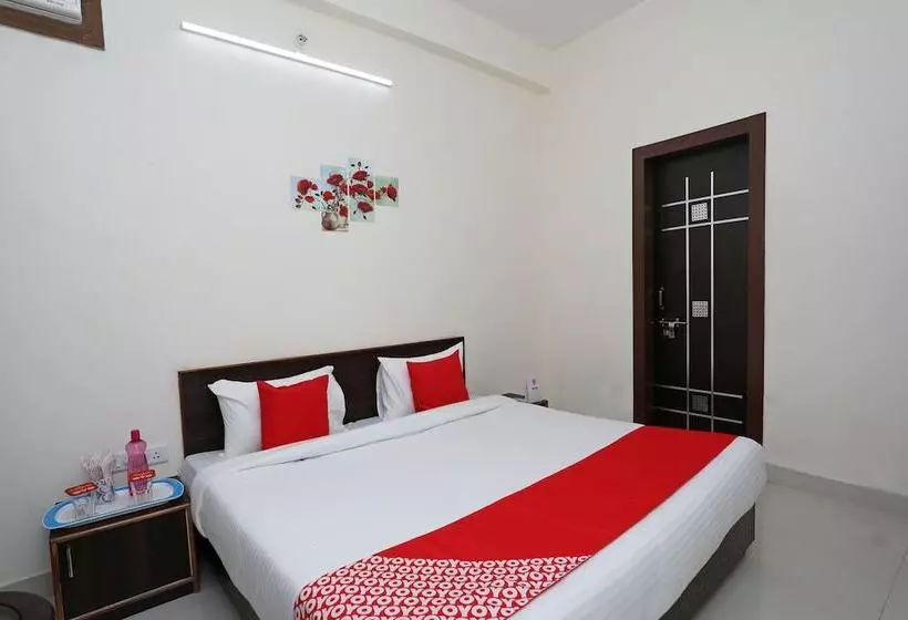 هتل Dhola Maru Residency By Oyo Rooms